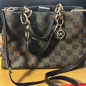 Michael kors handbag